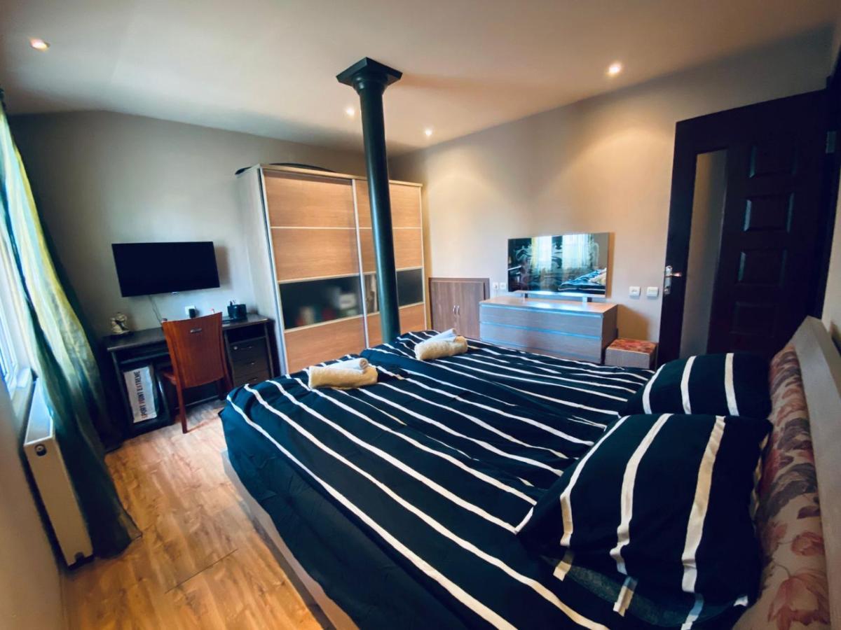 Opera Apartment Tbilisi Bagian luar foto